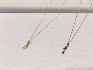 ダイヤモンド　ルビーネックレス